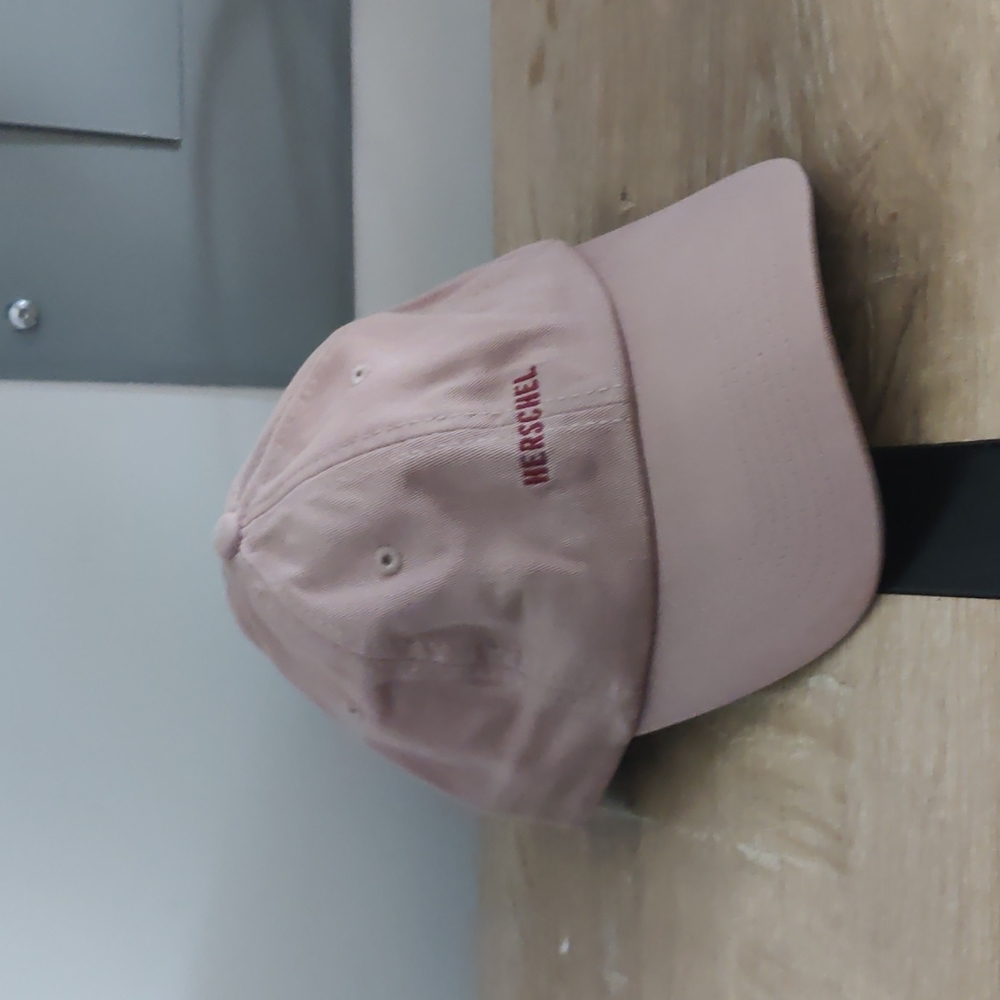 Herschel dad hat cap, OS
